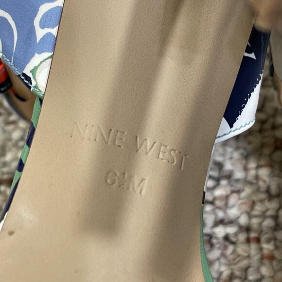 Nine West Brodea Strappy Sandals Heels Floral Size 6.5 Hook Loop Closure - Picture 8 of 13